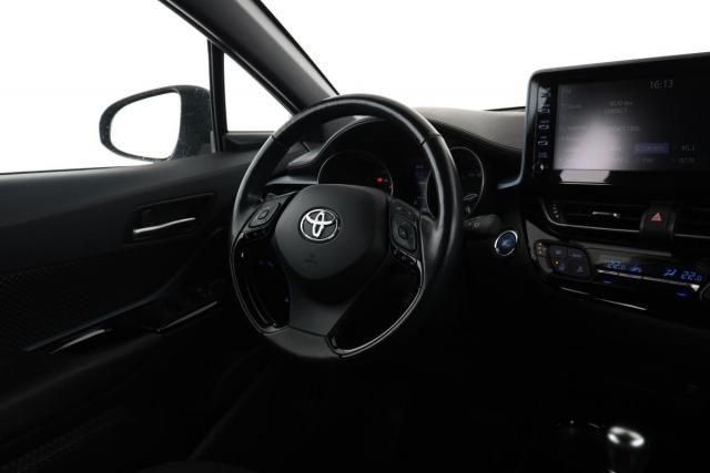 Toyota C-Hr image 5