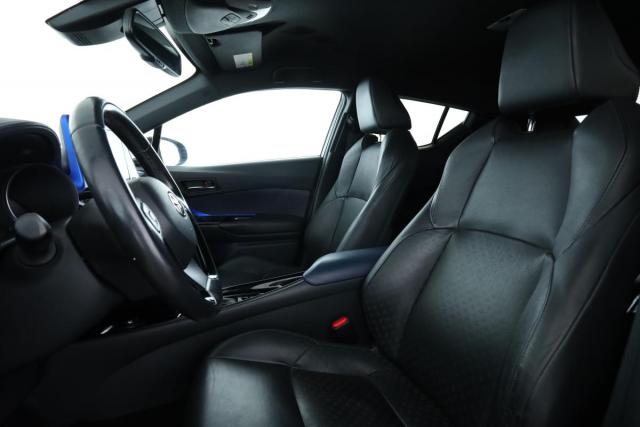 Toyota C-Hr image 5