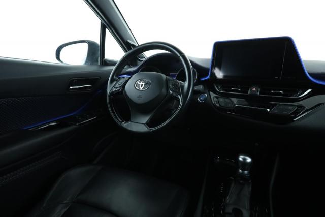 Toyota C-Hr image 7
