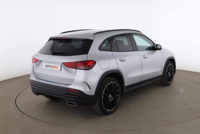 Mercedes Benz Gla image 7