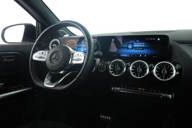 Mercedes Benz Gla image 4
