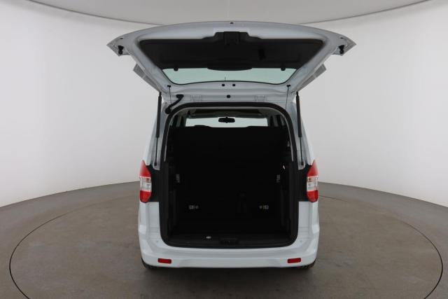Ford Tourneo image 2