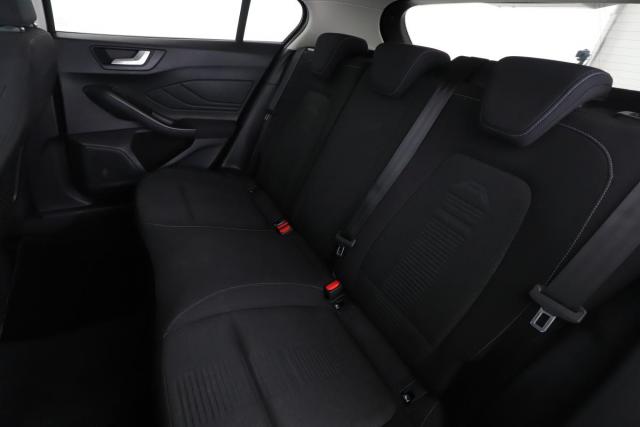 Ford Focus image 6