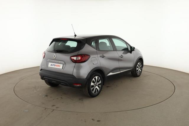 Renault Captur image 9