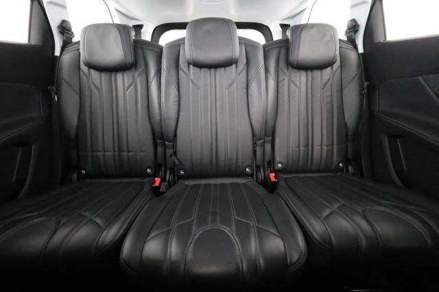 Peugeot 5008 image 4