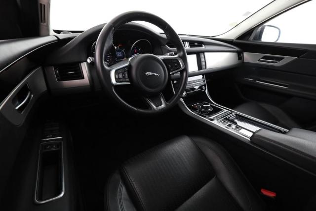 Jaguar Xf image 6