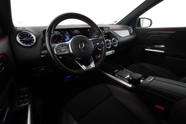 Mercedes Benz Gla image 8