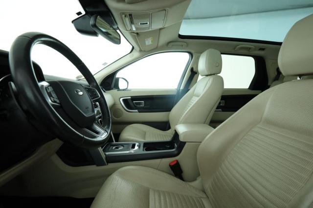 Land Rover Discovery Sport image 1