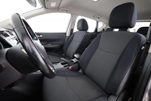Nissan Pulsar image 6