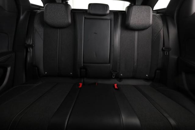 Peugeot 3008 image 9