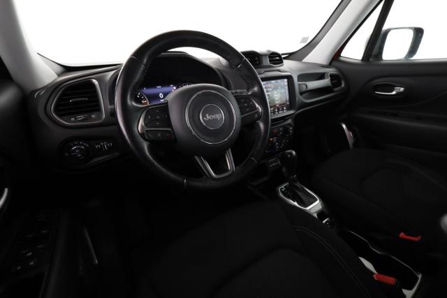 Jeep Renegade image 8