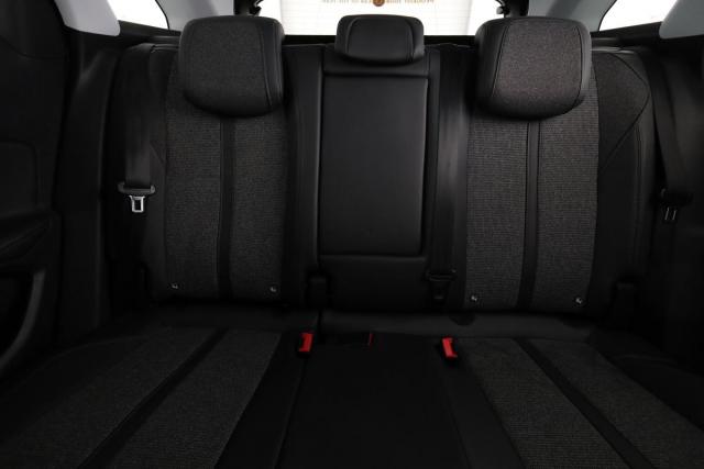 Peugeot 3008 image 3