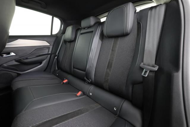 Peugeot 308 image 9