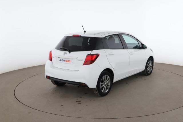 Toyota Yaris image 3
