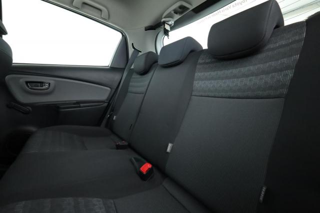 Toyota Yaris image 2