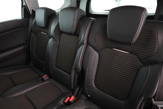 Renault Grand Scénic image 2