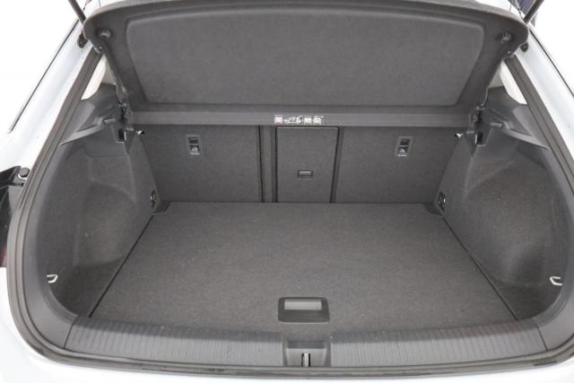 Volkswagen T-Roc image 2