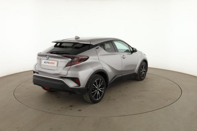 Toyota C-Hr image 8