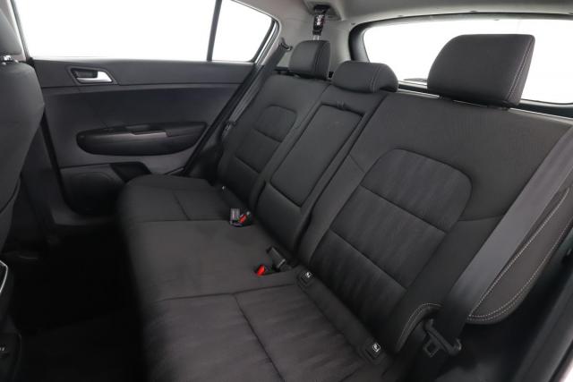 Kia Sportage image 6