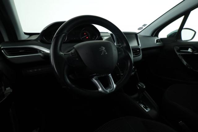 Peugeot 208 image 4