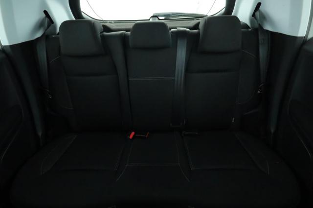 Peugeot 208 image 5