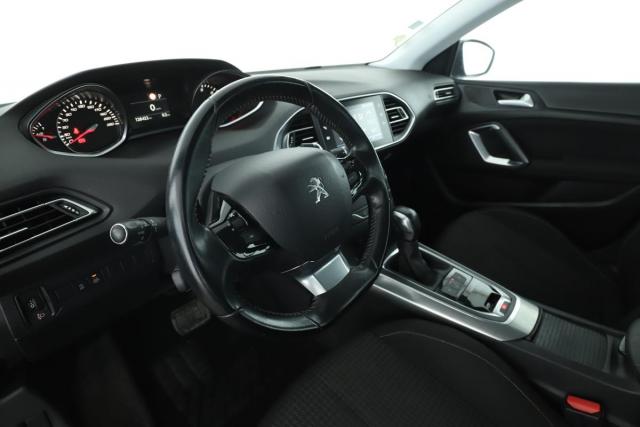 Peugeot 308 image 1