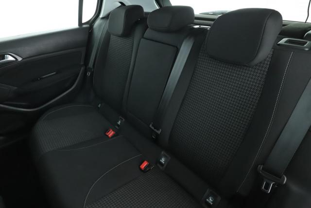 Peugeot 308 image 3