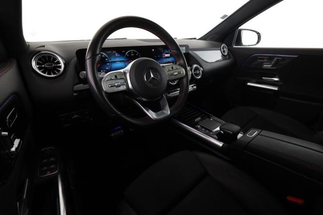 Mercedes Benz Gla image 8