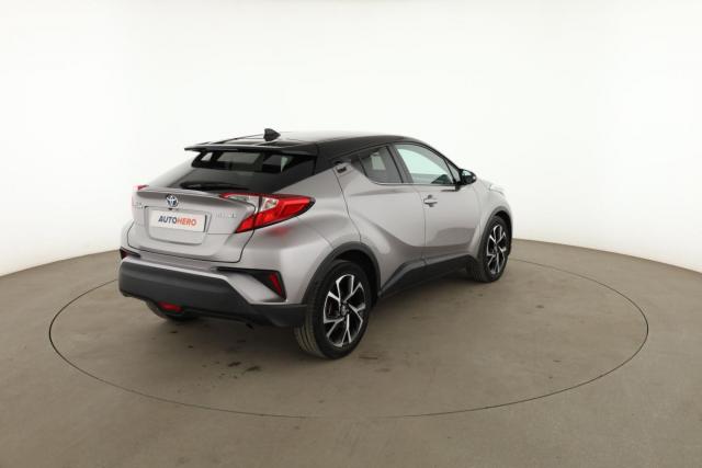 Toyota C-Hr image 6