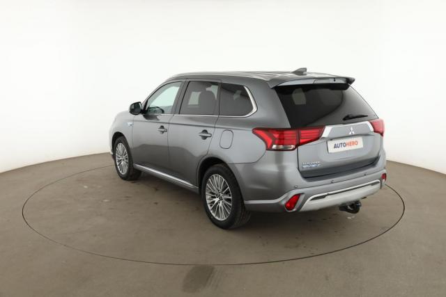 Mitsubishi Outlander image 3