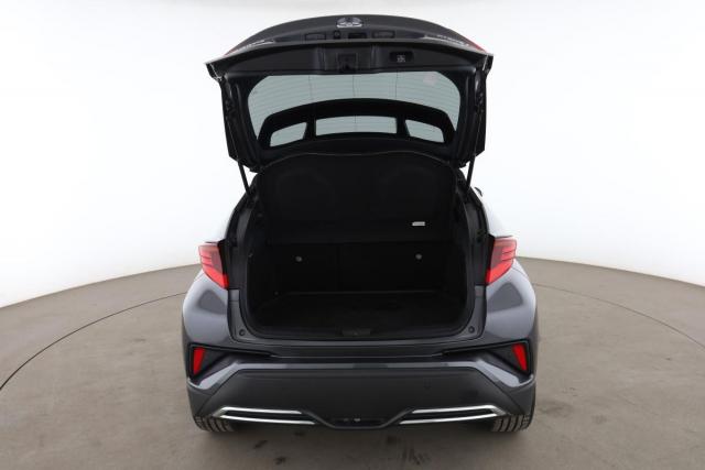 Toyota C-Hr image 9