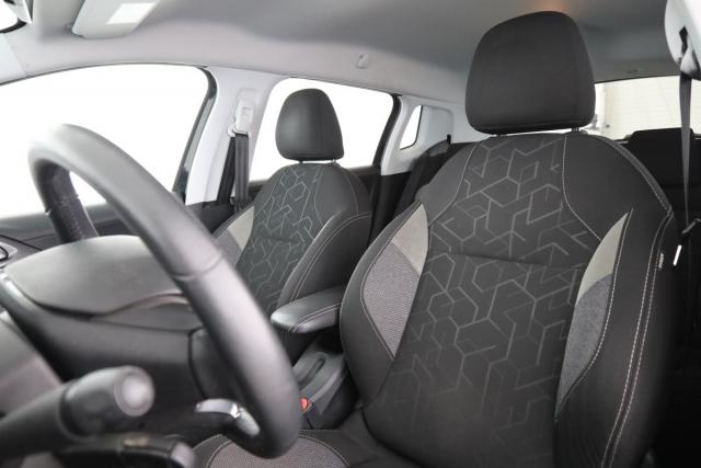 Peugeot 2008 image 9