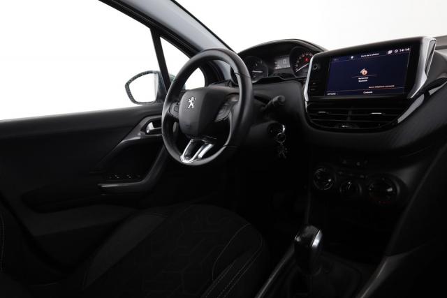 Peugeot 2008 image 6