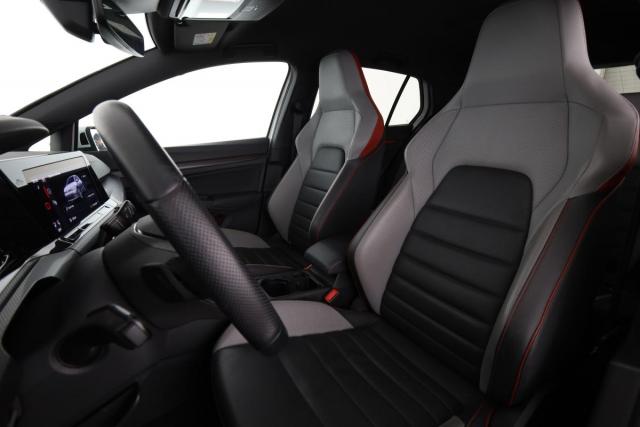 Volkswagen Golf image 7