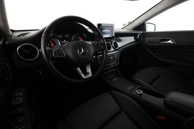 Mercedes Benz Cla Shooting Brake image 6