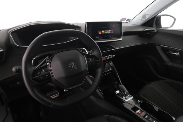 Peugeot 2008 image 1