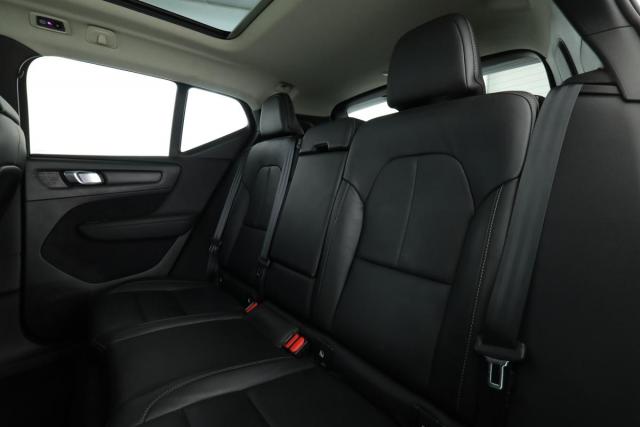 Volvo Xc40 image 4