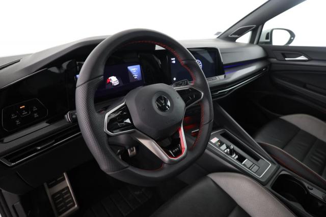 Volkswagen Golf image 6