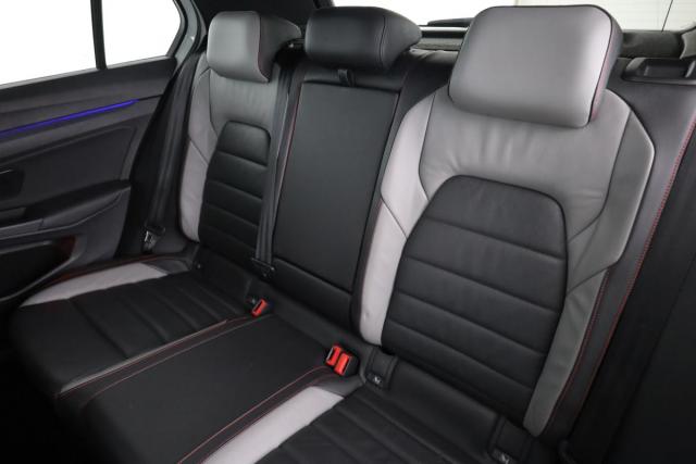 Volkswagen Golf image 4