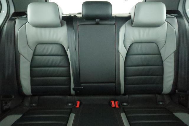 Volkswagen Golf image 1