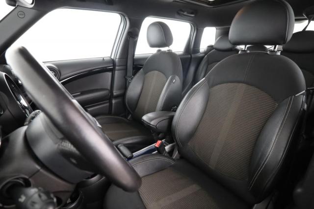 Mini Countryman image 5