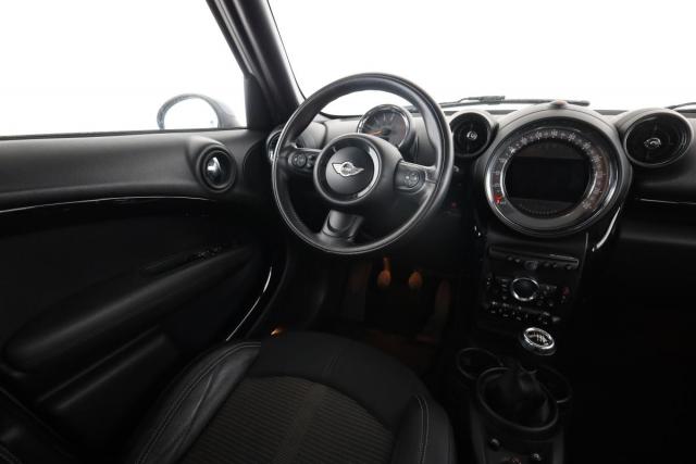 Mini Countryman image 8