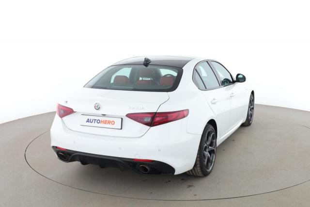 Alfa Romeo Giulia image 8
