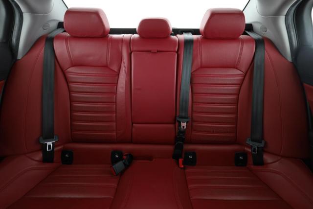 Alfa Romeo Giulia image 7