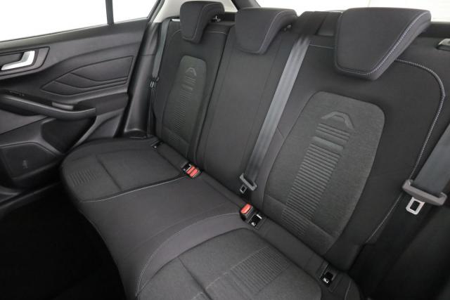 Ford Focus image 9