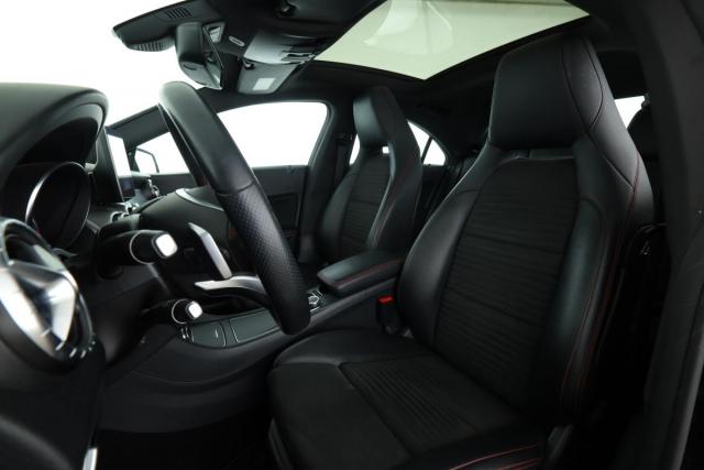Mercedes Benz Cla image 7