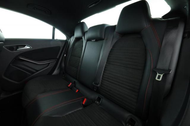 Mercedes Benz Cla image 1