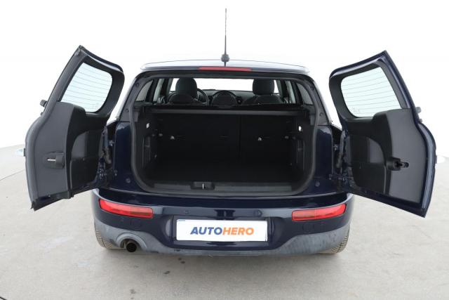 Mini Clubman image 2