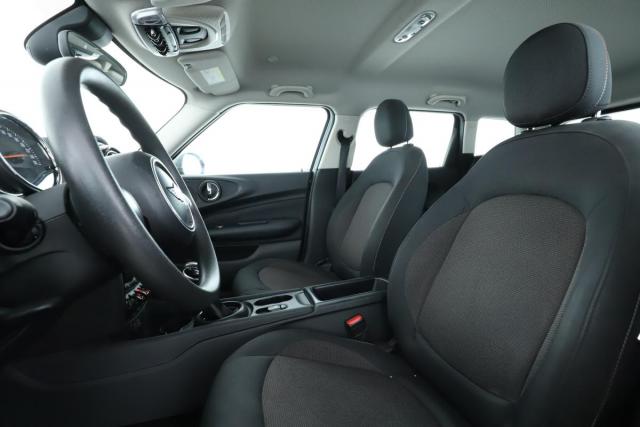 Mini Clubman image 8