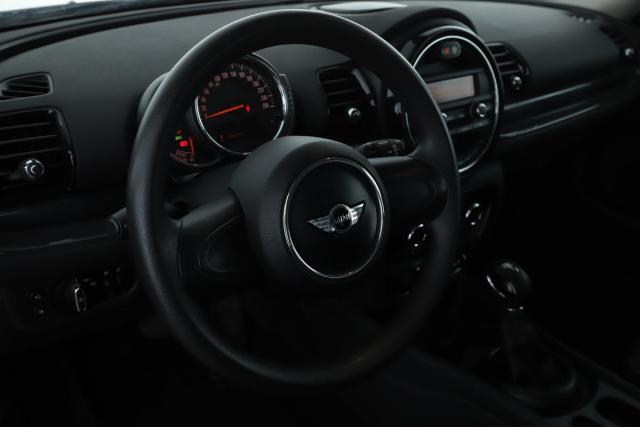 Mini Clubman image 4